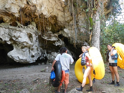 1 Cave tubing (2)